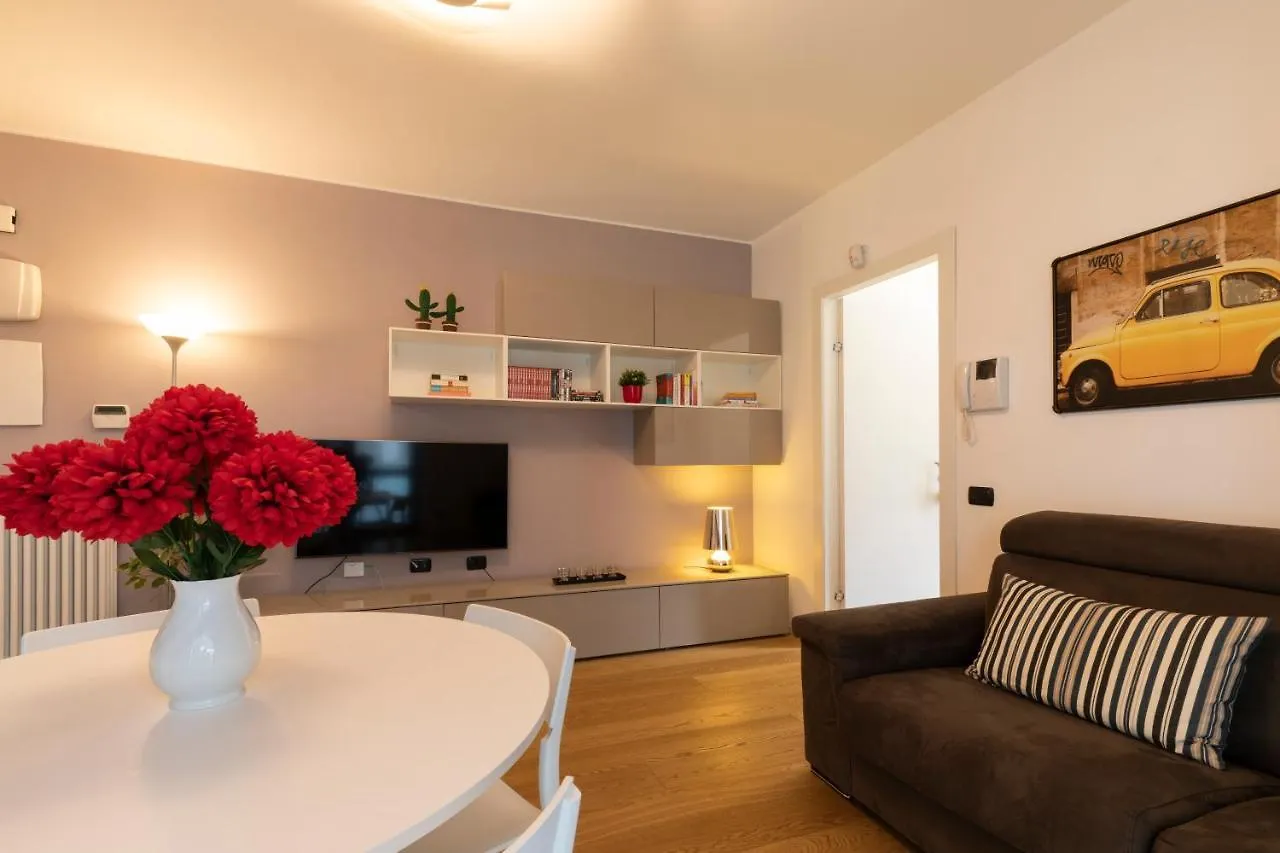 Επικοινωνία με το Navigli Stylish Home